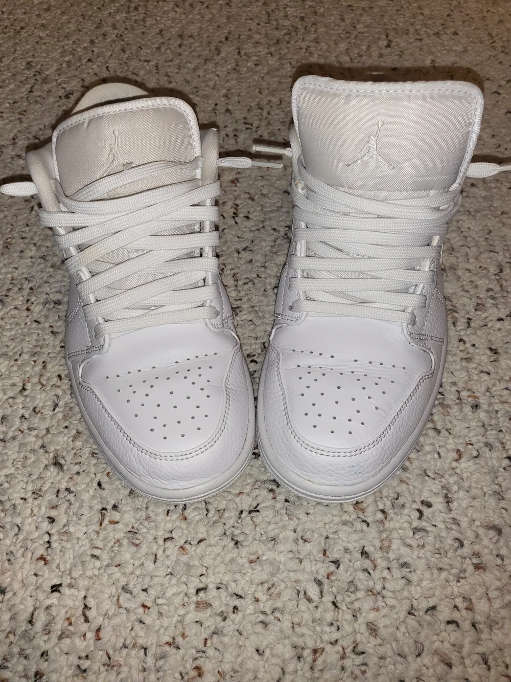 White Jordan Lows